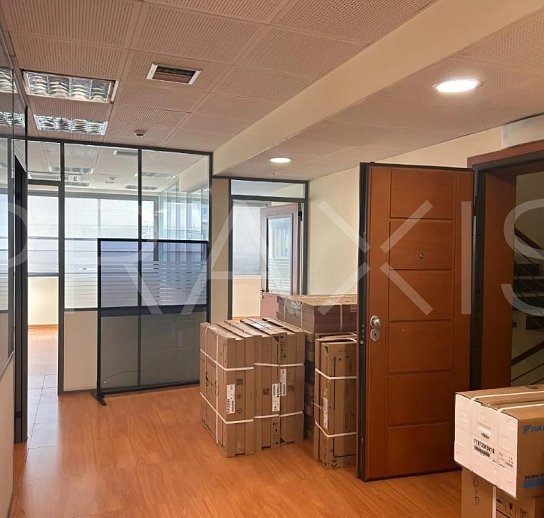Office space / building-for lease-Elinoroson-543sm