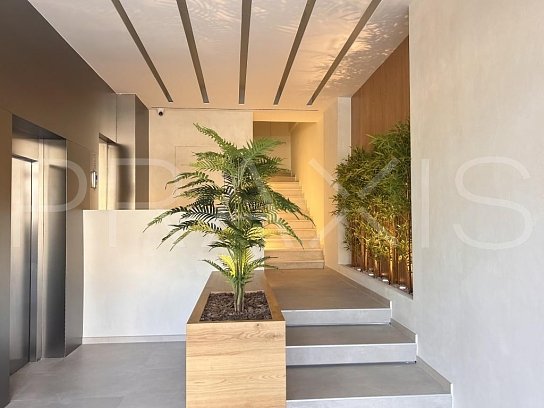 Office space / building-for lease-Agios Dimitrios-270sm