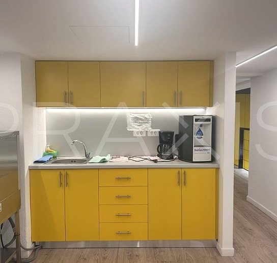 Office space / building-for lease-Μarousi-762sm