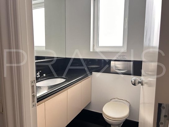 Office-for lease-Syntagma-126sm
