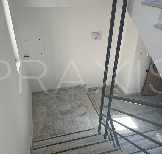 Office space / building-for lease-Center of Piraeus-979sm