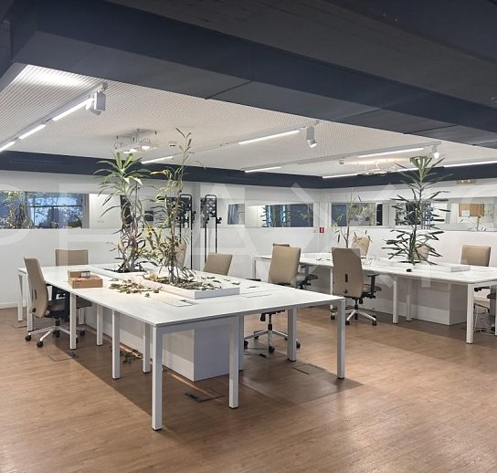 Office space / building-for lease-Μarousi-762sm