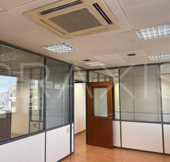 Office space / building-for lease-Elinoroson-203sm